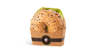 Bajgiel z pastą tuńczykową