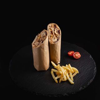 Shaorma + 1 portie de cartofi pai