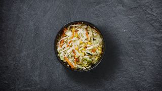 Šarena salata sa susamom