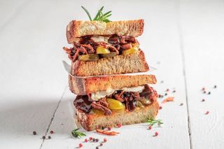Bocadillo De Chop Desmenuzado