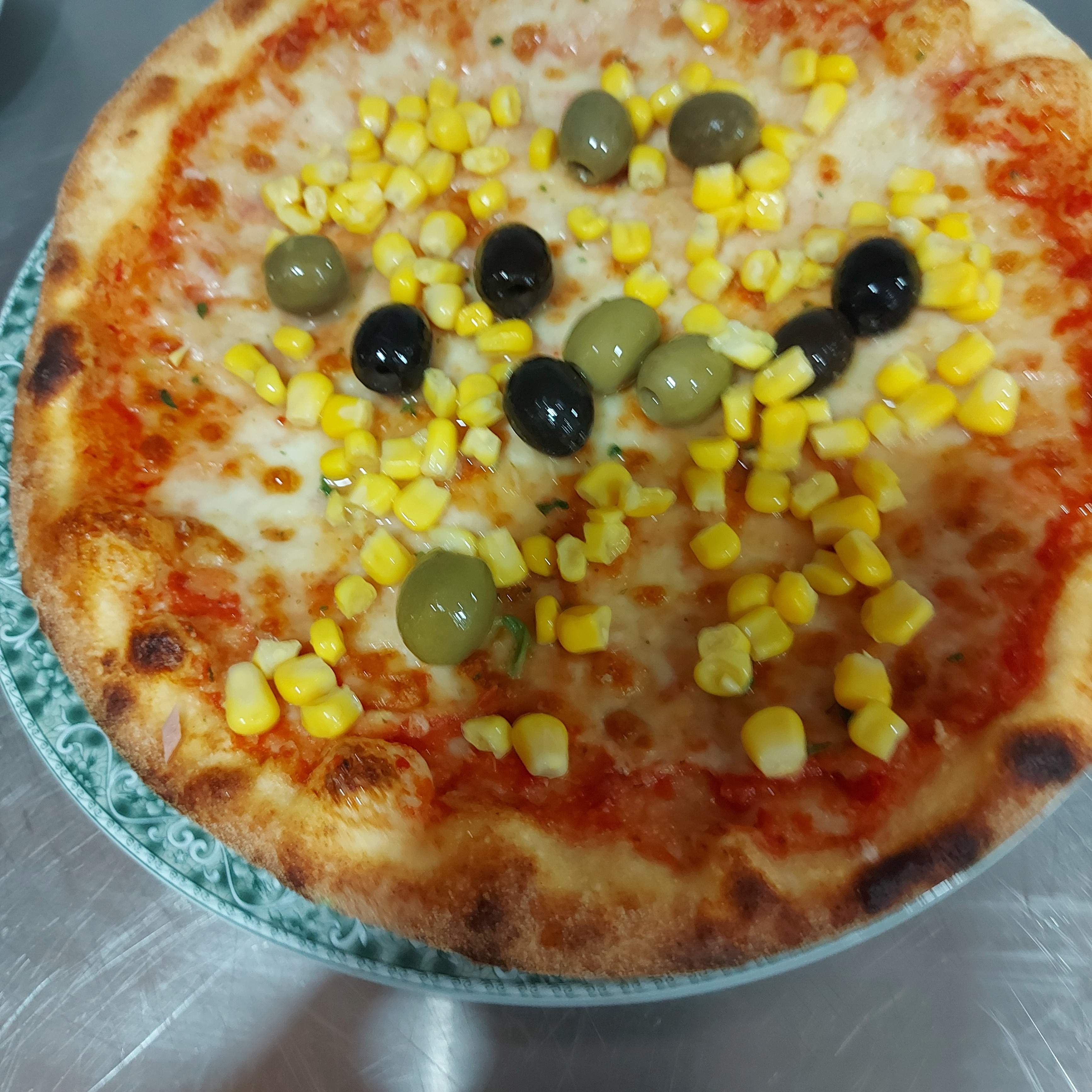 37 Pizza Premlere (26 Cm.)