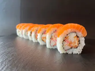 Osaka ljuta rolnica sa lososom 300 gr