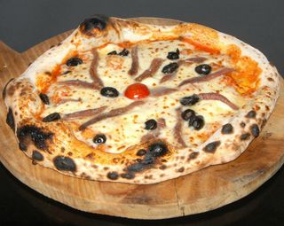 Pizza Napolitaine (Sauce tomate)