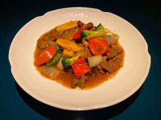 152. Manzo al pepe nero