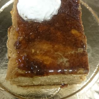 Pudin Casero con Nata (1 ud)