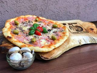 Pizza Capricciosa 42cm