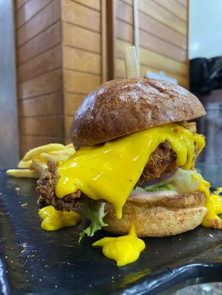 Chicken Cheesy Burger