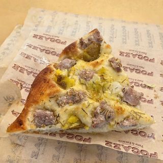 Focaccia patate e salsiccia - 1 trancio