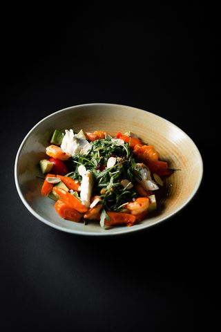 Салат з креветками (300г)