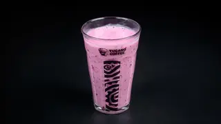 Smoothie cu banane și fructe de pădure