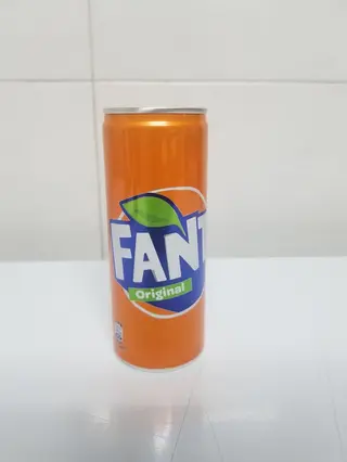 Fanta lattina 33 cl