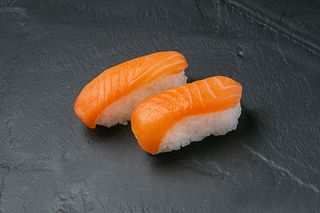 Nigiri De Salmón Noruego (2 Pzs.)