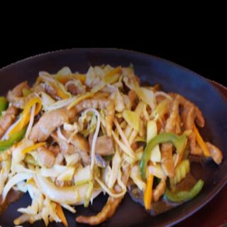 86.Ternera Chop Suey