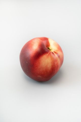 Nectarina 1 Kg. (3-4 Unidades)