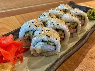 РОЛ КАЛІФ З КРАБОМ СНІЖНИМ (250g)