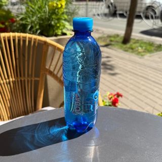 VODA газована (500 мл)