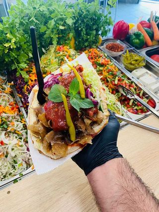 Super Döner Kebap z serem. 