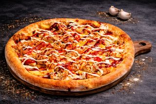 Pizza Crispy + sos gratis