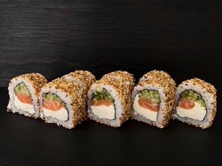 Каліфорнія з лососем в кунжуті (280г)