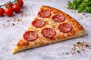 Felie Pizza Salame
