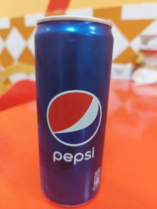 Pepsi Regular Refresco de Cola Lata 330ml