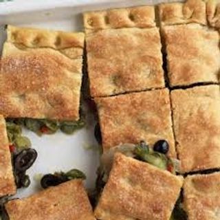 Teglia di pizza ripiena scarola