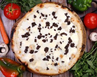 Трюфел пица