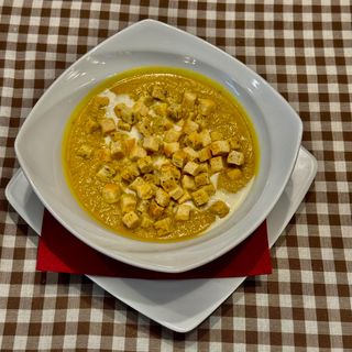 Zupa Cebulowa z grzankami