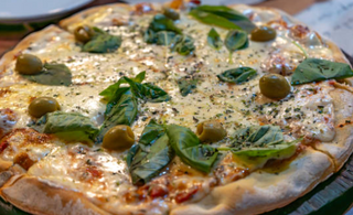 Pizza Fugazzeta Clásica (Media)