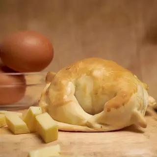 Empanada de jamón y queso