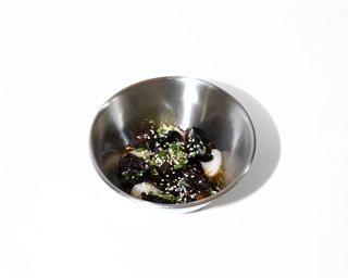 Cogumelos Orelha-de-Madeira com Miso e Lichia