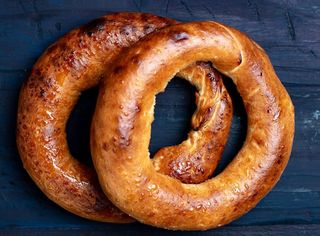 Covrig cu Fineti, Banana si Nuca