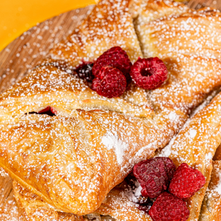 Слойка з чорницею  (220 г)