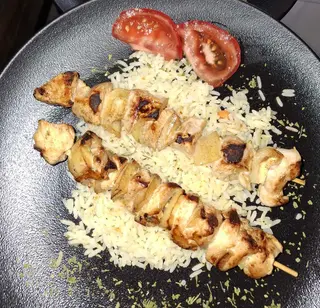 Pileći ražnjići