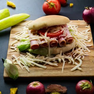 Sendvič pečenica klasik