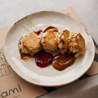 Сирники зі згущеним молоком