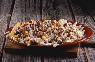 Papas Con Carne Y Queso (Plato Entero)