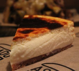 Porción De Tarta De Queso Brie