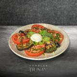 Розови домати с грилован патладжан, песто, орехи и мус от сирена 350гр