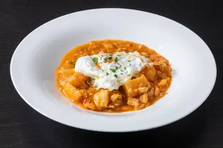 Ajoarriero Con Huevo Frito