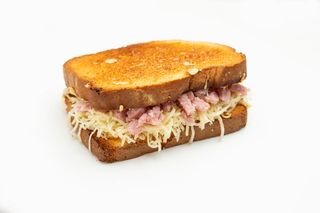 Sándwich Mixto Jamón Y Queso