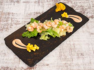 Ensalada De Cóctel De Gambas