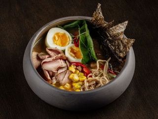 Рамен із свининою (330g)