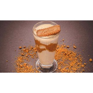 Lotus Biscoff Boba Milkshake
