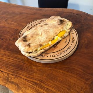 Panino con prosciutto cotto e funghi