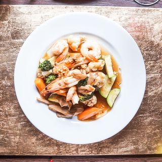 Скариди със зеленчуци (200г)