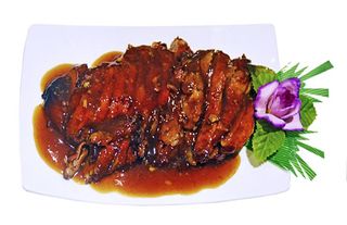 Pato Con Salsa De La Casa