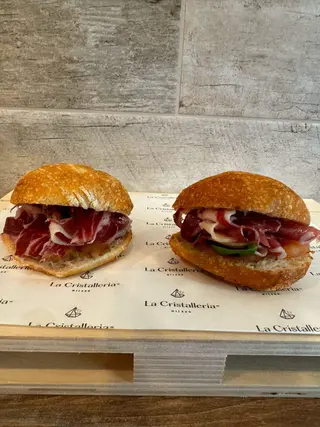Patanegra snack