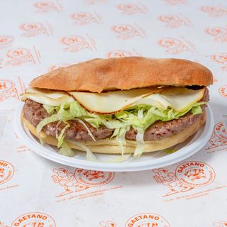 Panino scottona, insalata e provola