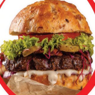 Hamburger con prosciutto e formaggio